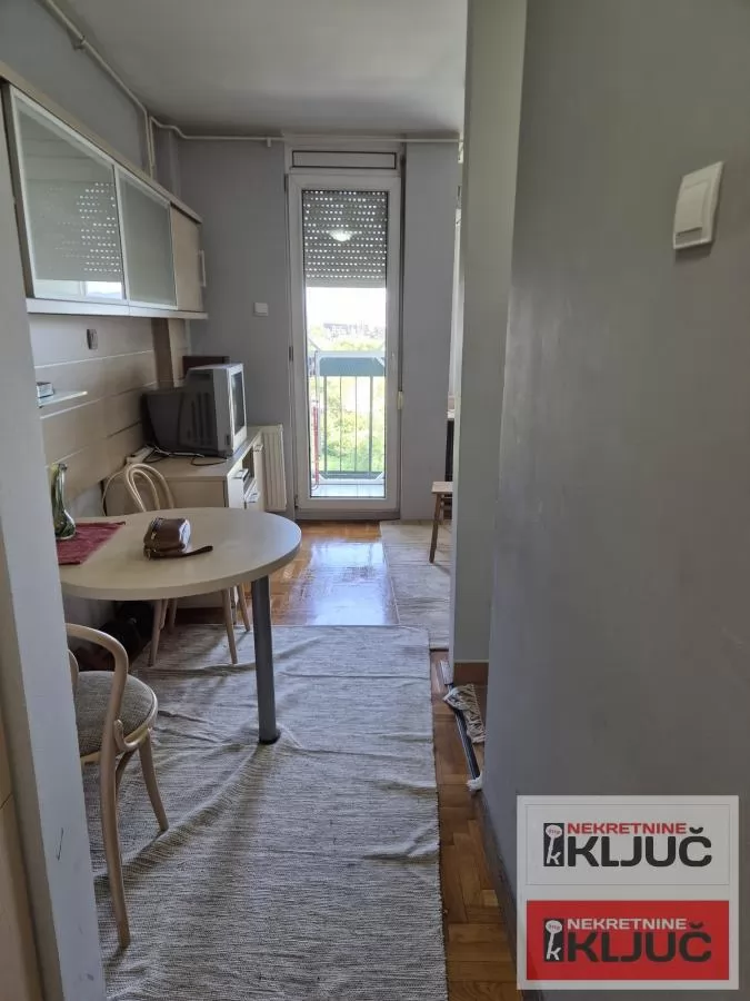 Dobar jednosoban stan na Novom naselju 8