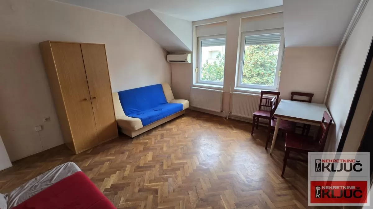 Jednosoban stan 26 m², Grbavica, Novi Sad, 2. sprat 1