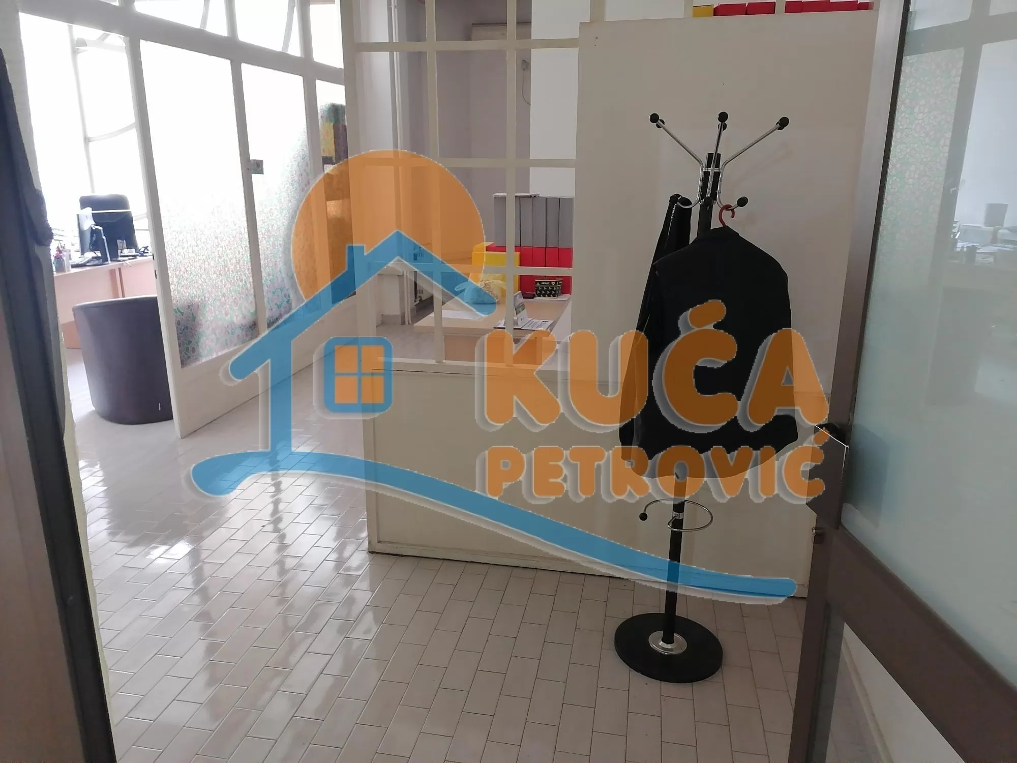 Lokal, 47 m2, Medijana, Bulevar Nemanjića ID: p-016564 1