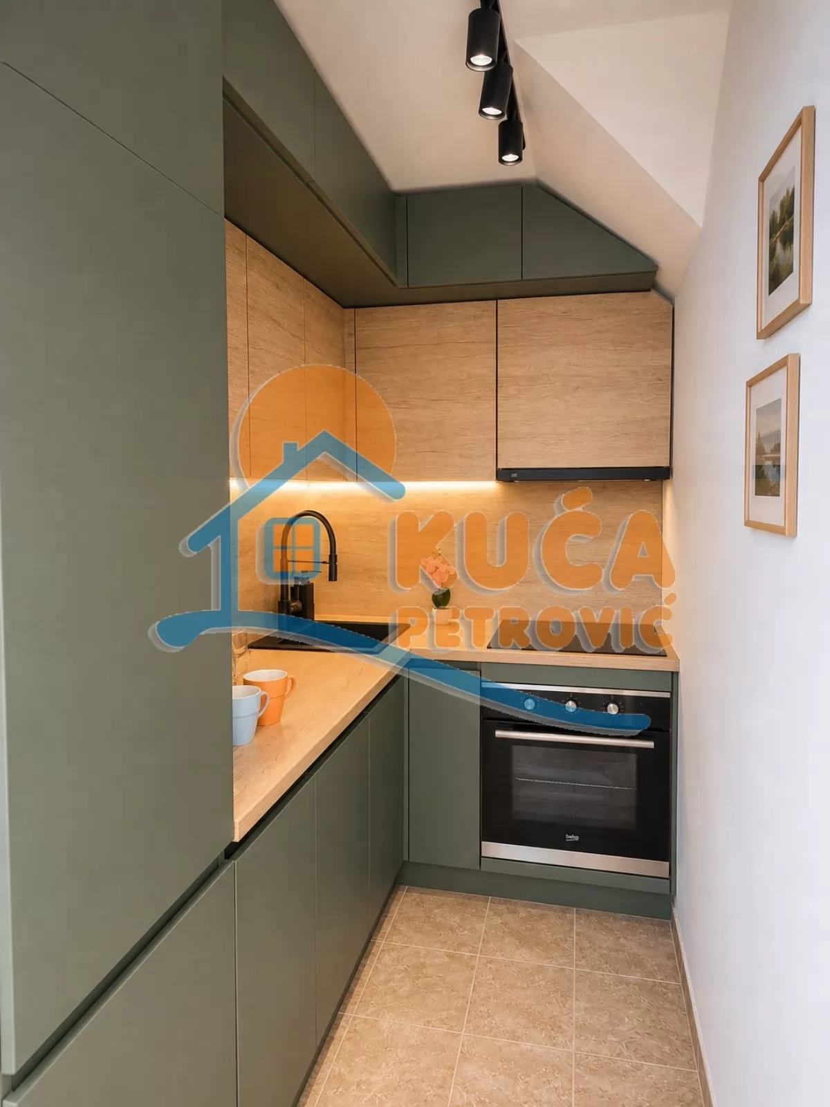 Lokal, 96 m2, Centar, Generala Milojka Lešjanina ID: i-016570 7