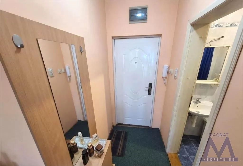 Stan,NOVI SAD,CARA DUŠANA,kv: 23, € 80000, ID: 1019376 5