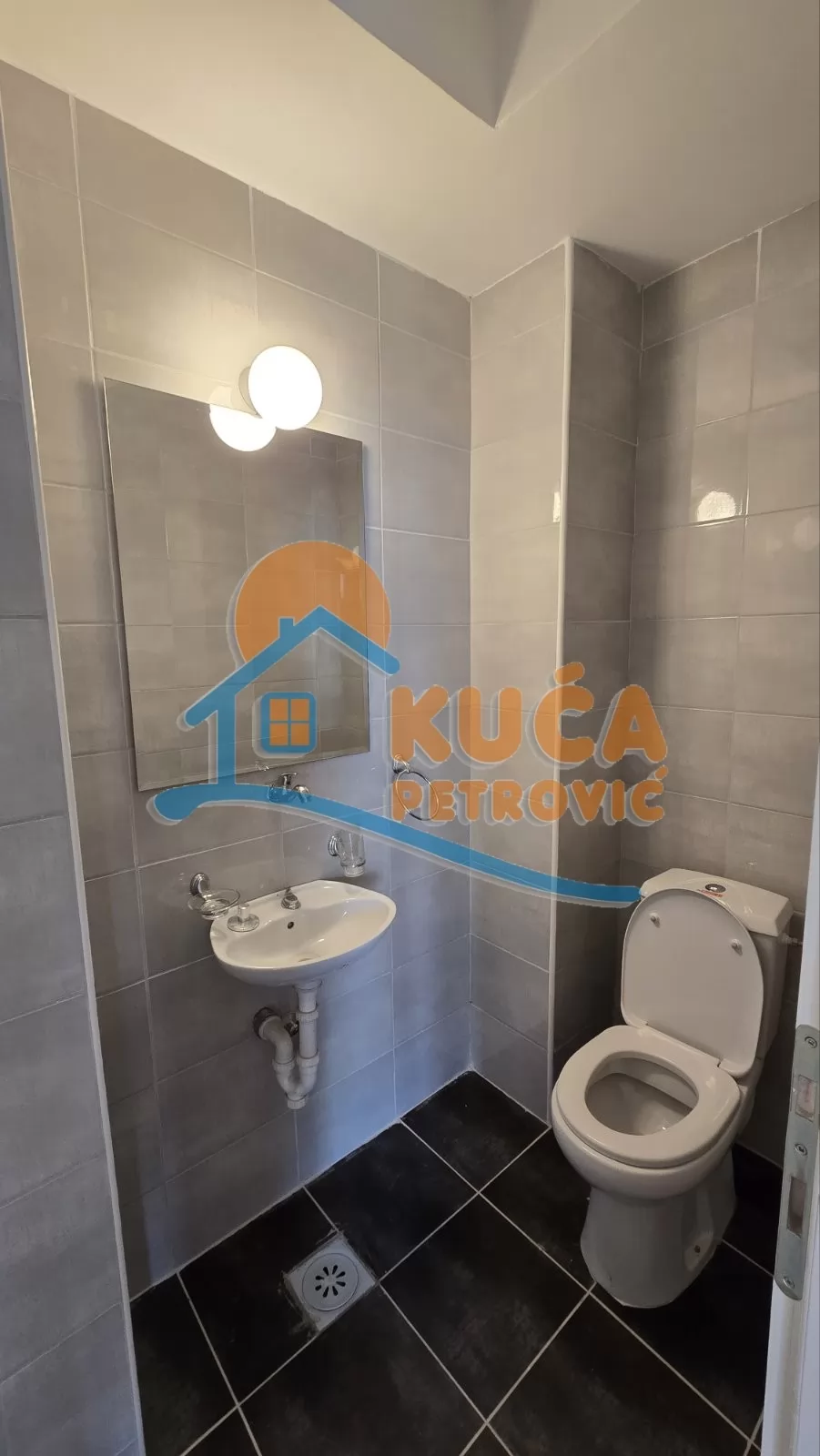 Dvosoban stan, 65 m2, Bulevar Nemanjića, Branka Krsmanovića ID: i-016588 10