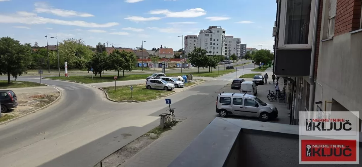 Izdaje se dobar NENAMESTEN stan na Somborskom bulevaru 1