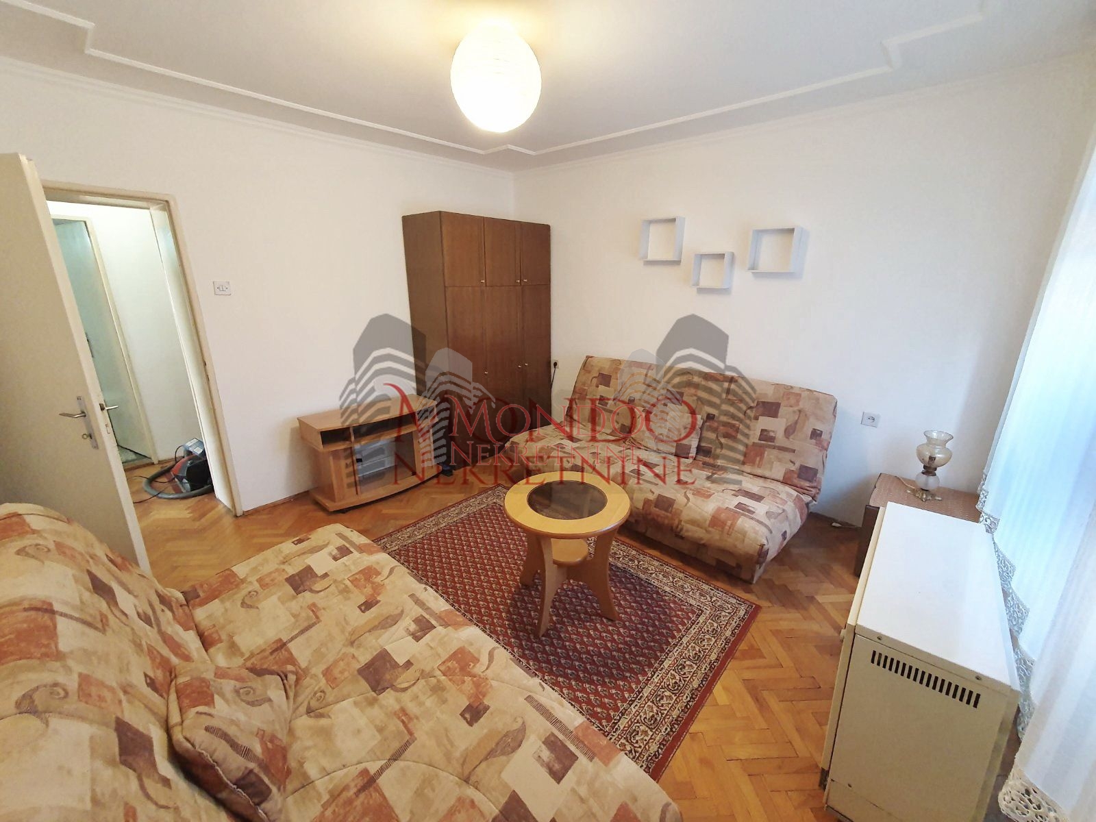 Dvoiposoban stan na Paliluli iznad NKC-a 3