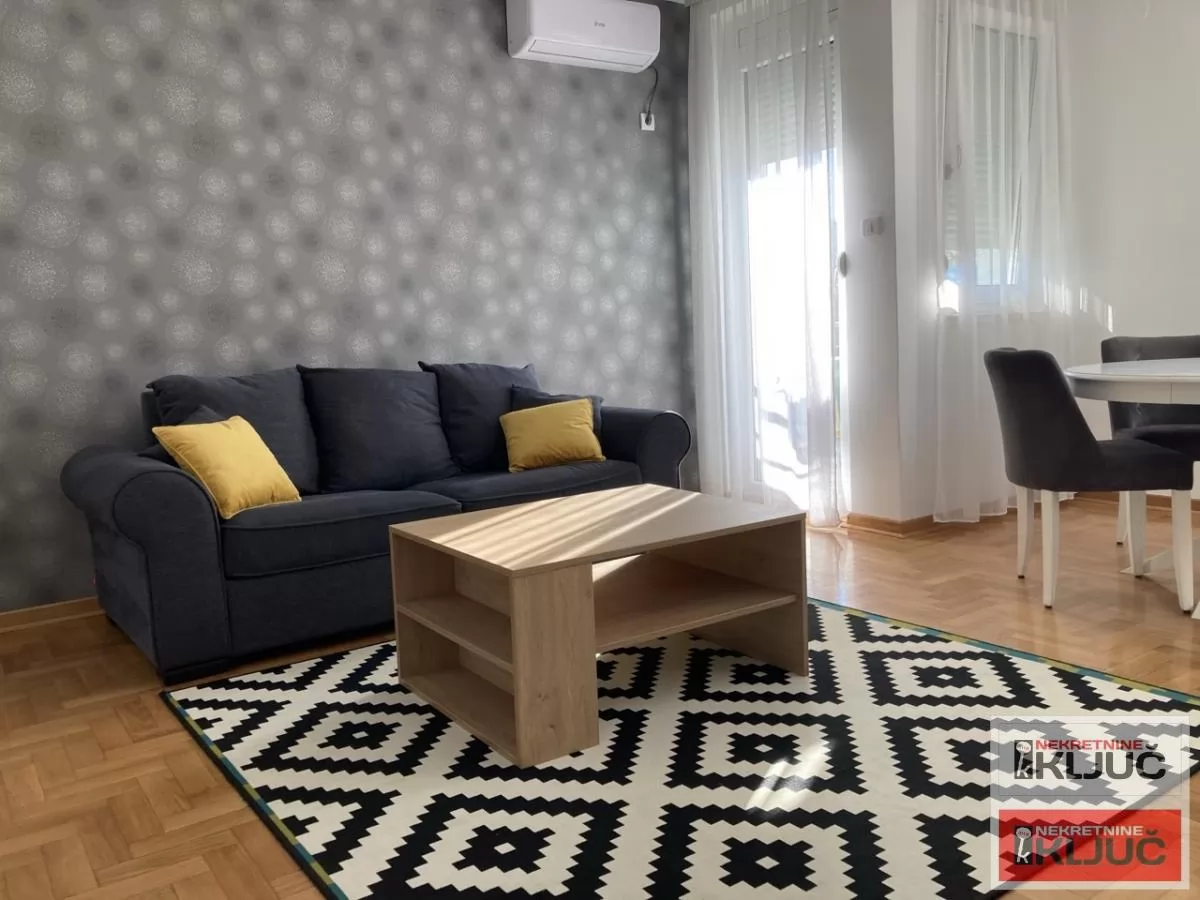 BLIZINA JODNE BANJE, 42m2, Jednoiposoban, Renoviran, Namešten 2