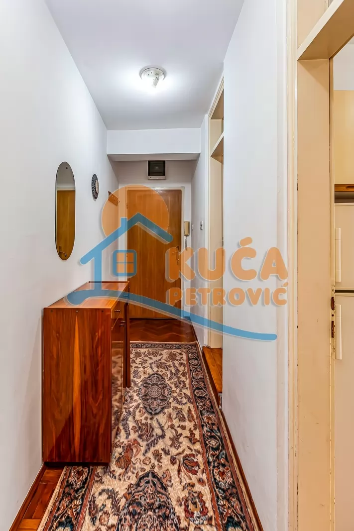 Jednosoban stan, 30 m2, Centar, Generala Milojka Lešjanina ID: p-016590 4