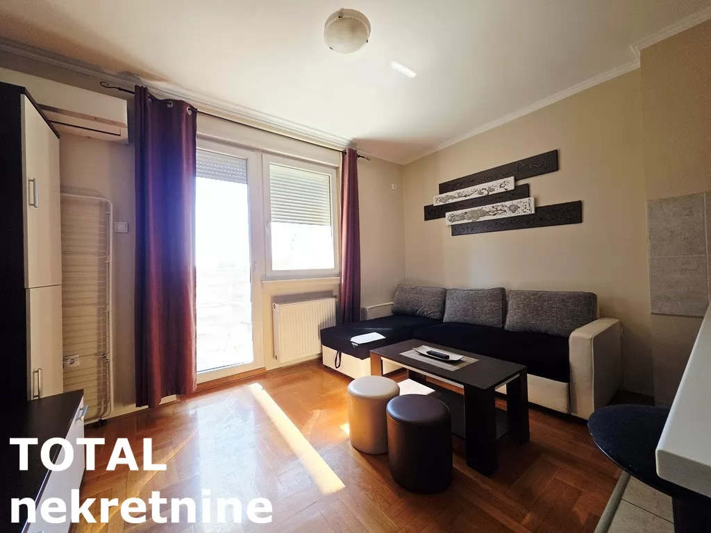 Stan,NOVI SAD,BULEVAR,kv: 23.00, € 93000, ID: 1102683 1