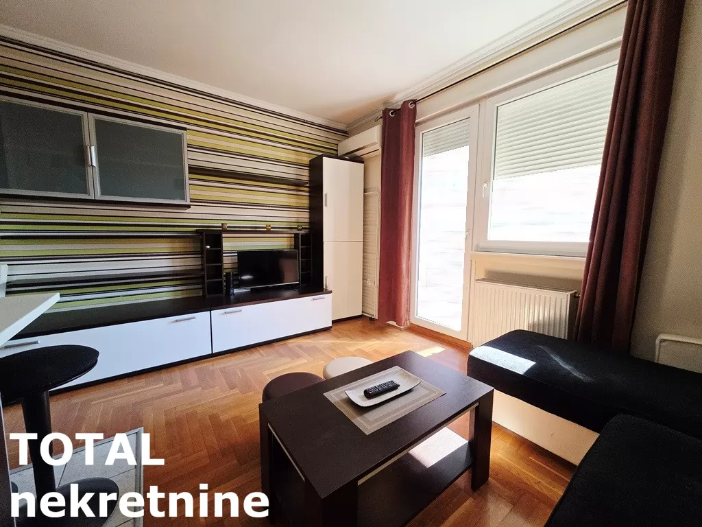 Stan,NOVI SAD,BULEVAR,kv: 23.00, € 93000, ID: 1102683 2