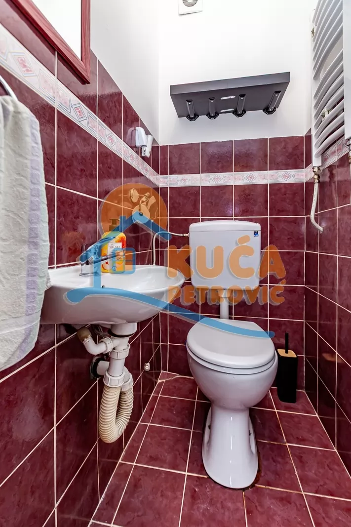 četvorosoban stan, 85 m2, Centar, Prijezdina ID: p-016624 10