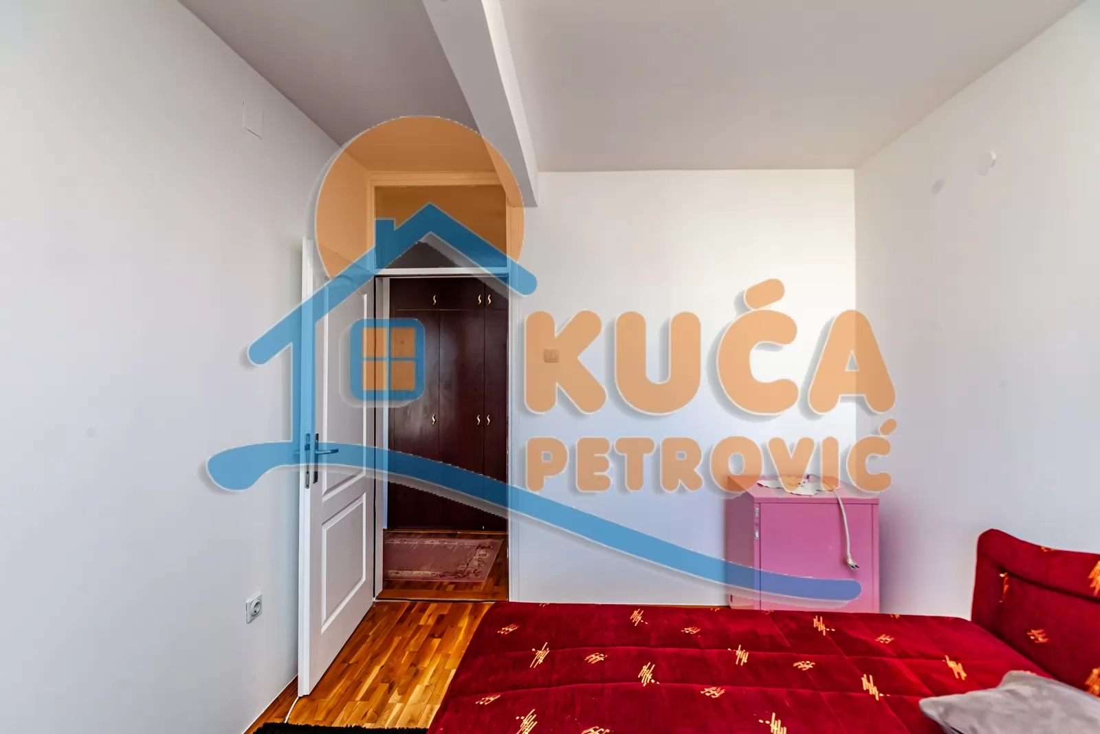 četvorosoban stan, 85 m2, Centar, Prijezdina ID: p-016624 15