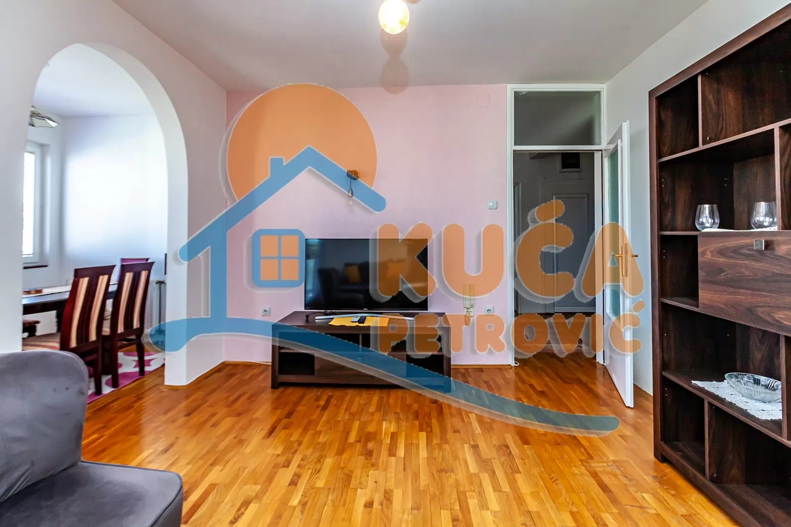 četvorosoban stan, 85 m2, Centar, Prijezdina ID: p-016624 3