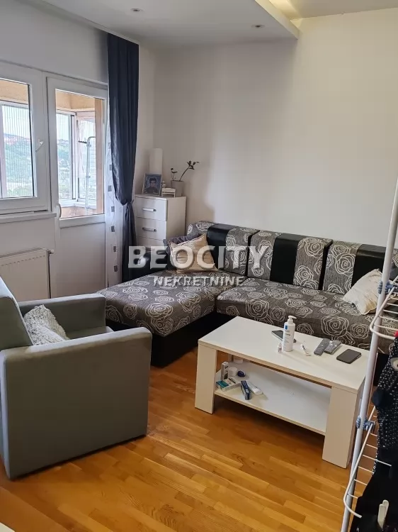 Dvosoban stan, 44 m2, Petlovo brdo, Dobrivoja Petkovica ID: 132826 1