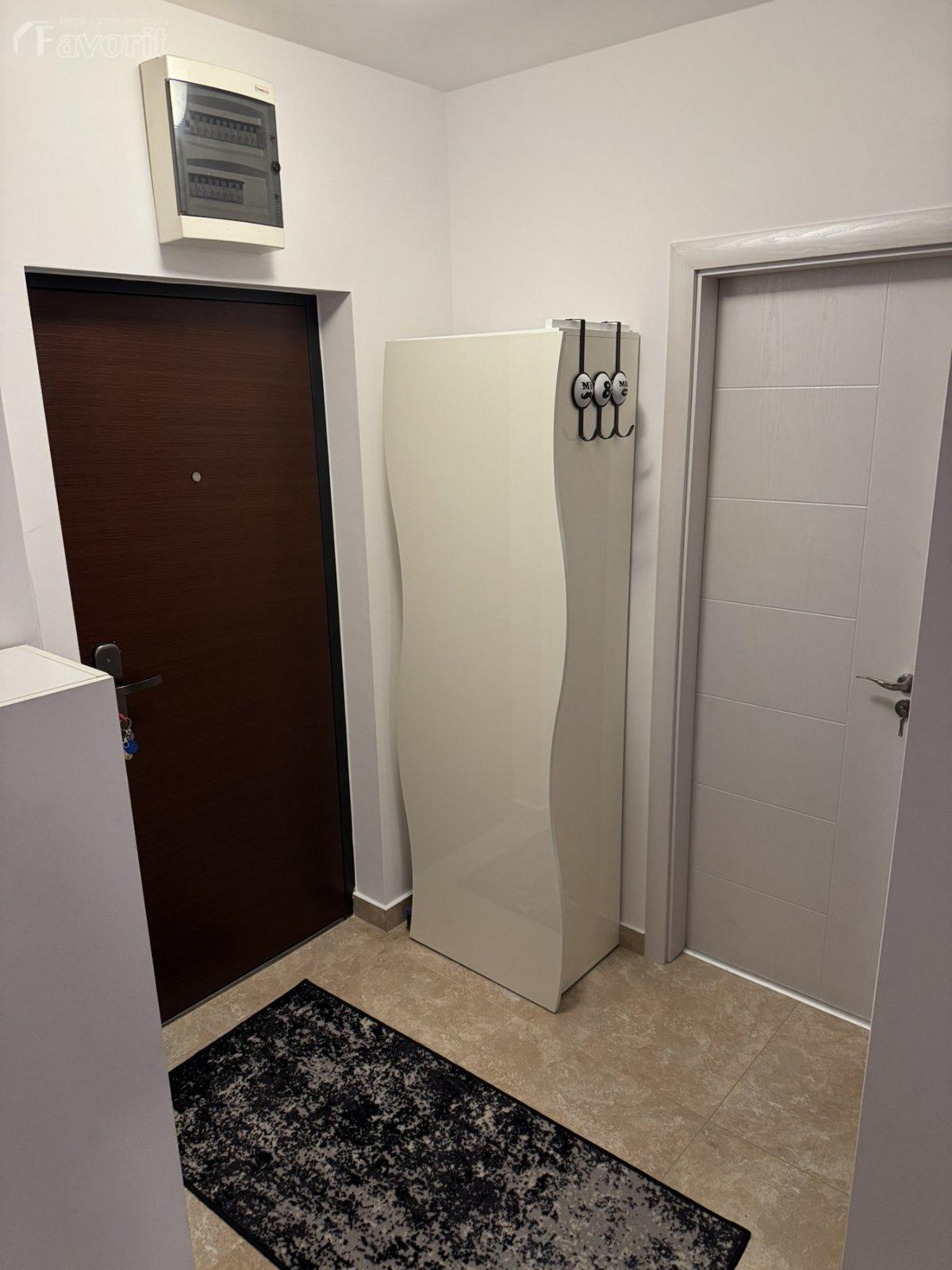 MILJAKOVAC, MILJAKOVACKE STAZE, 47m2 6