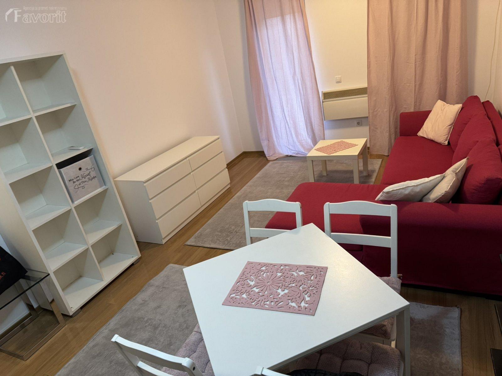 MILJAKOVAC, MILJAKOVACKE STAZE, 47m2 2