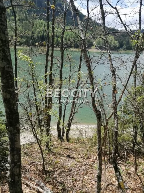 Plac, Ojkovica,Zlatarsko jezero ID: 132839 1