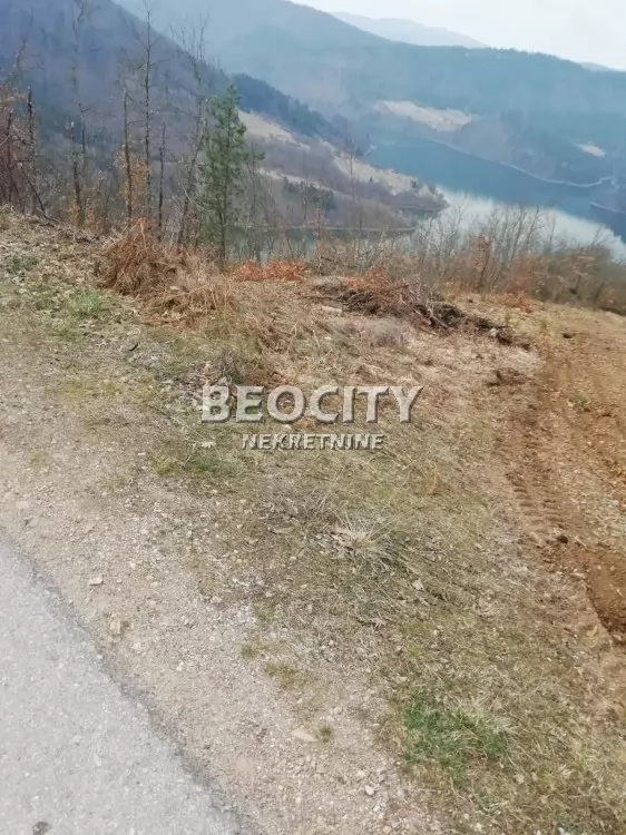 Plac, Ojkovica,Zlatarsko jezero ID: 132840 2