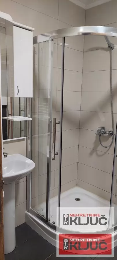 SALAJKA IZDAJE SE JEDNOIPOSOBAN NAMEŠTEN STAN 7