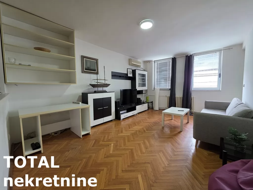 Stan,NOVI SAD,BULEVAR,kv: 53.00, € 185500, ID: 1102443 1