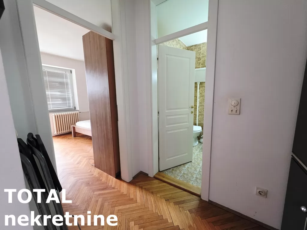 Stan,NOVI SAD,BULEVAR,kv: 53.00, € 185500, ID: 1102443 11