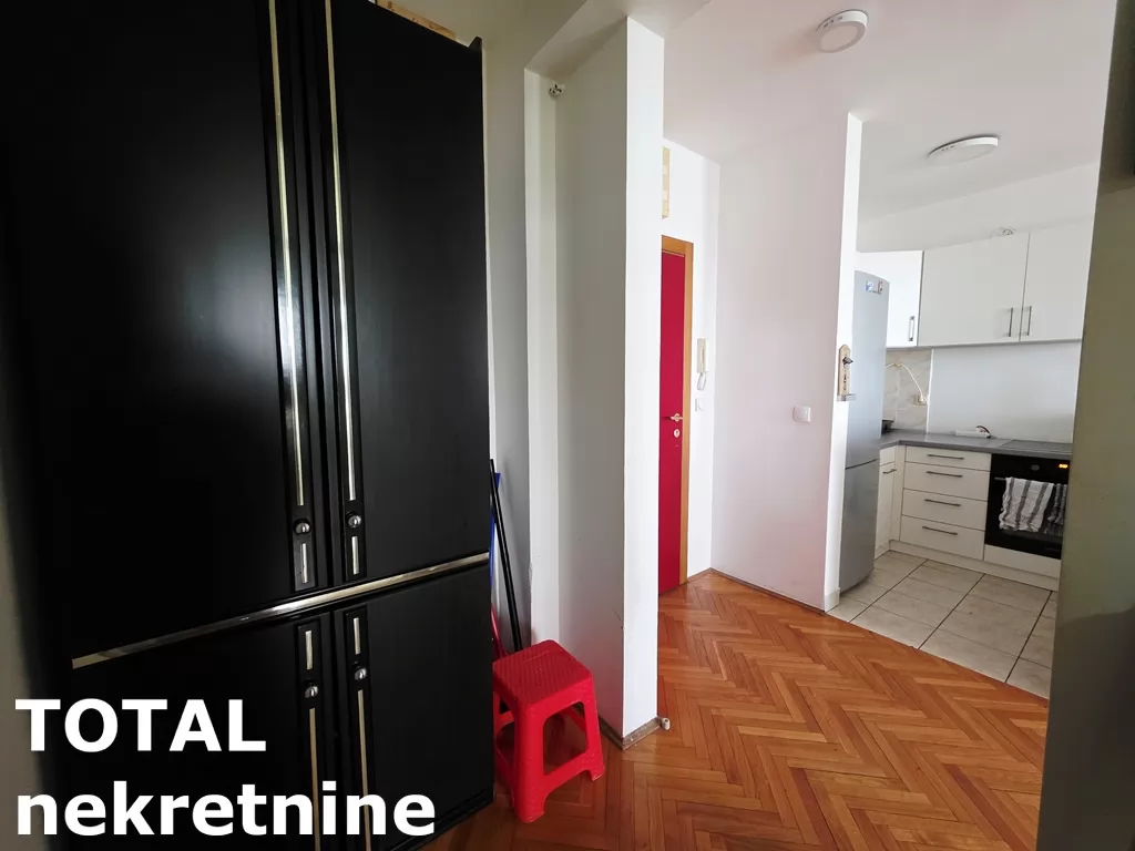 Stan,NOVI SAD,BULEVAR,kv: 53.00, € 185500, ID: 1102443 12