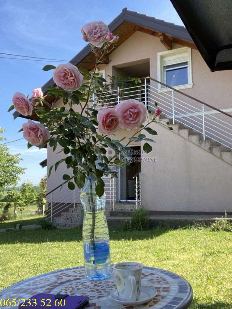 Obrenovac  Konatice   Niška ulica  kuća i 34 ara plac 5