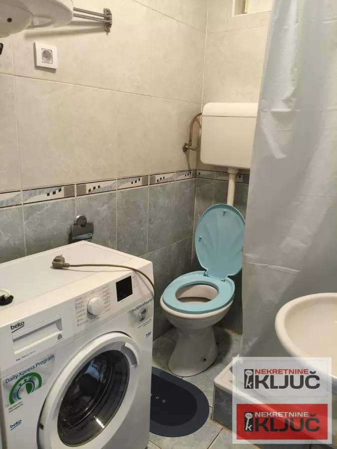 Dobra garsonjera na Sajmu 7