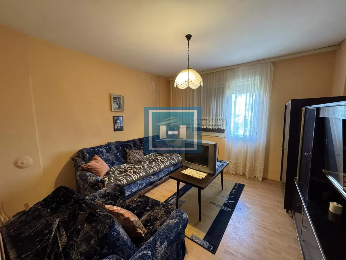 Dvoiposoban stan na Pivari po povoljnoj ceni 10