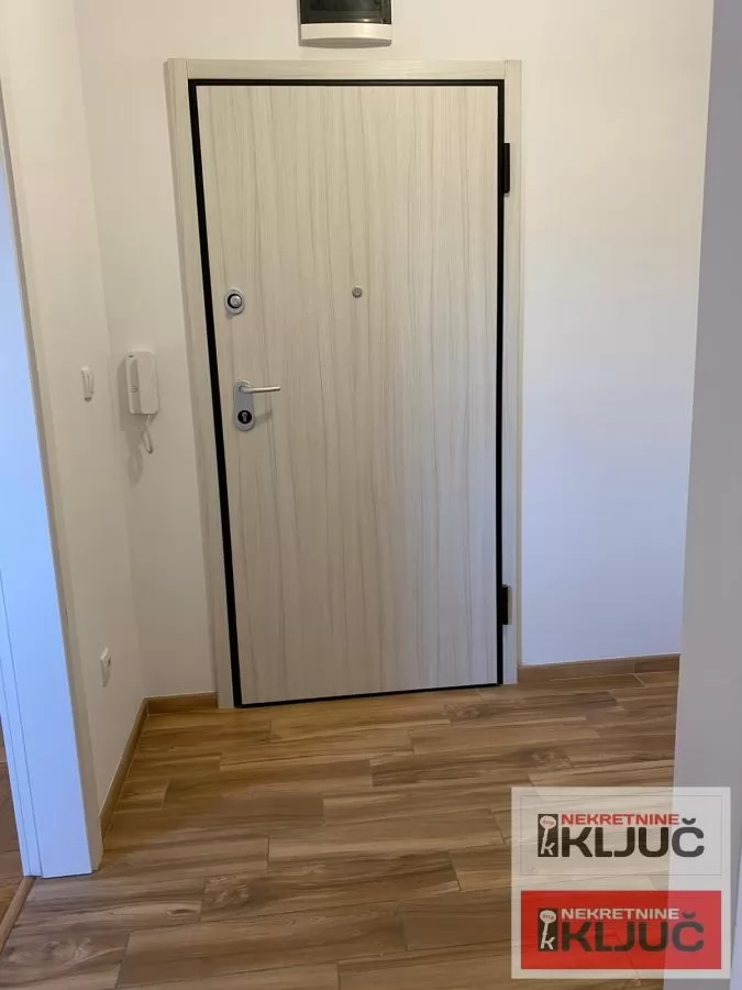 Odlican stan preko puta Spensa/nenamesten/ 7