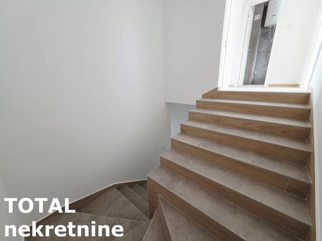 Stan,NOVI SAD,BULEVAR PATRIJARHA PAVLA,kv: 154.00, € 338800, ID: 1101671 18