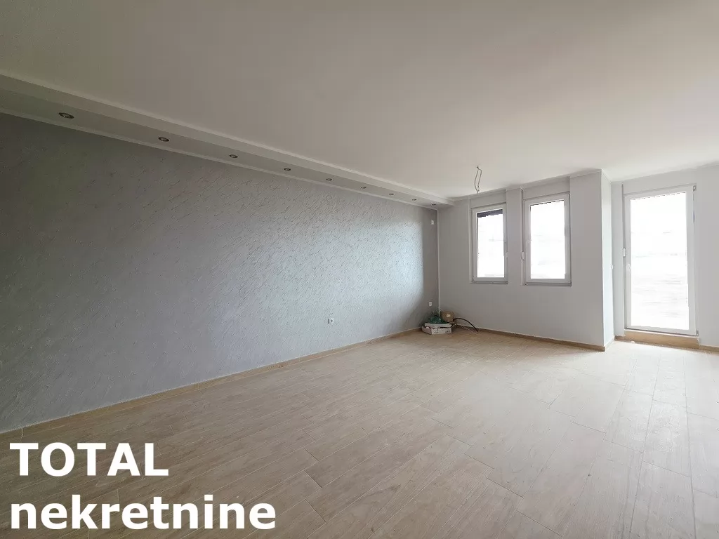 Stan,NOVI SAD,BULEVAR PATRIJARHA PAVLA,kv: 154.00, € 338800, ID: 1101671 2