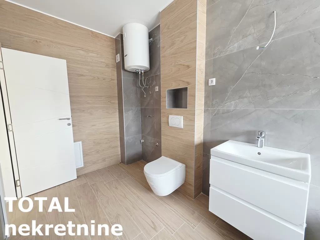 Stan,NOVI SAD,BULEVAR PATRIJARHA PAVLA,kv: 154.00, € 338800, ID: 1101671 28