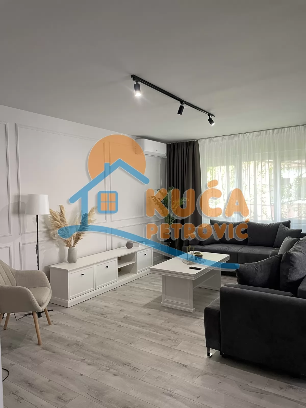 četvorosoban stan, 120 m2, Durlan, Đorđa Andrejevića Kuna ID: i-016619 1