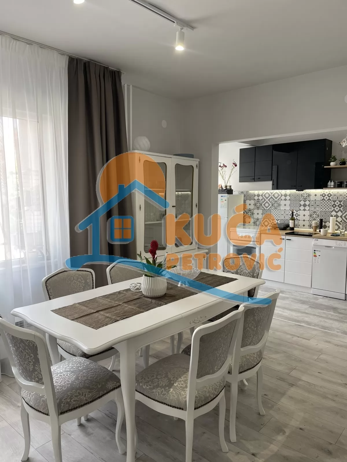 četvorosoban stan, 120 m2, Durlan, Đorđa Andrejevića Kuna ID: i-016619 4