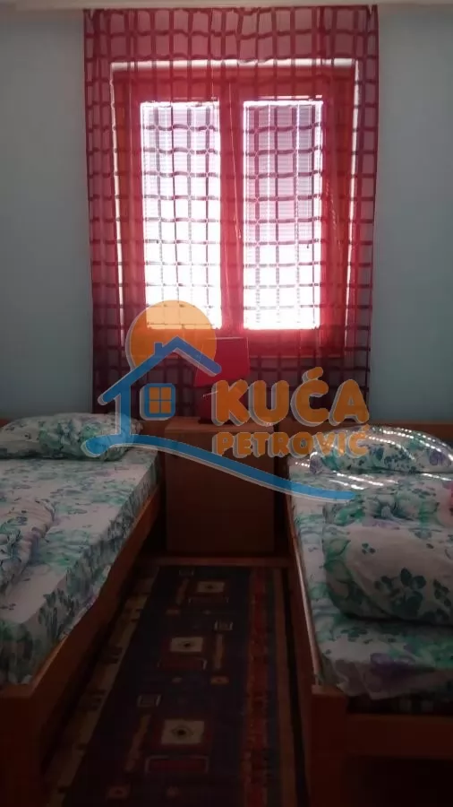 četvorosobna kuća, 250 m2, Palilula, Anastasa Jovanovića ID: i-016637 10