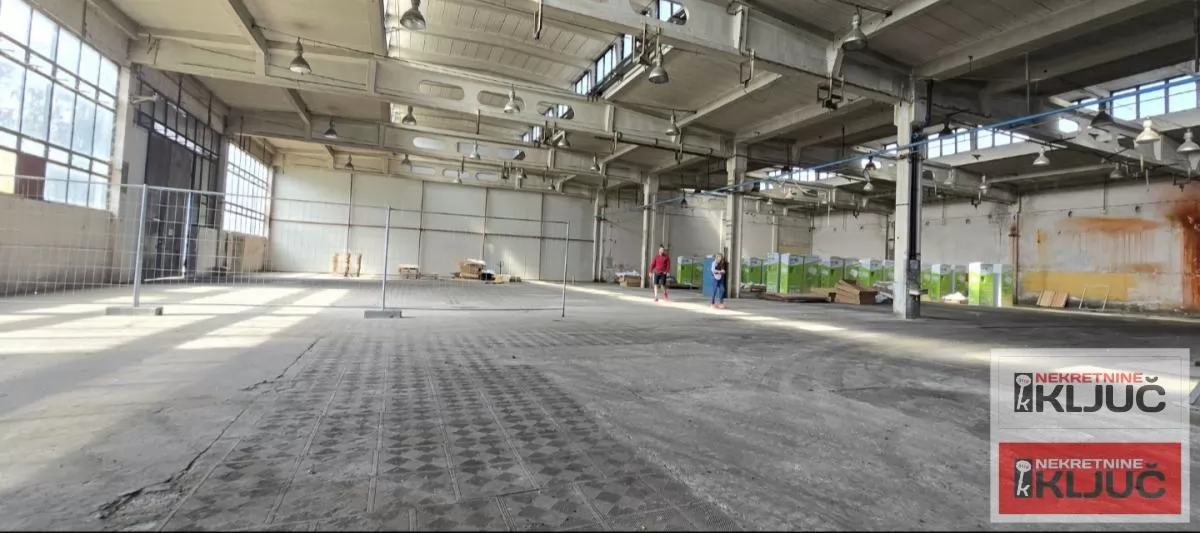 INDUSTRIJSKA ZONA IZDAJE SE VIŠENAMENSKA HALA 1