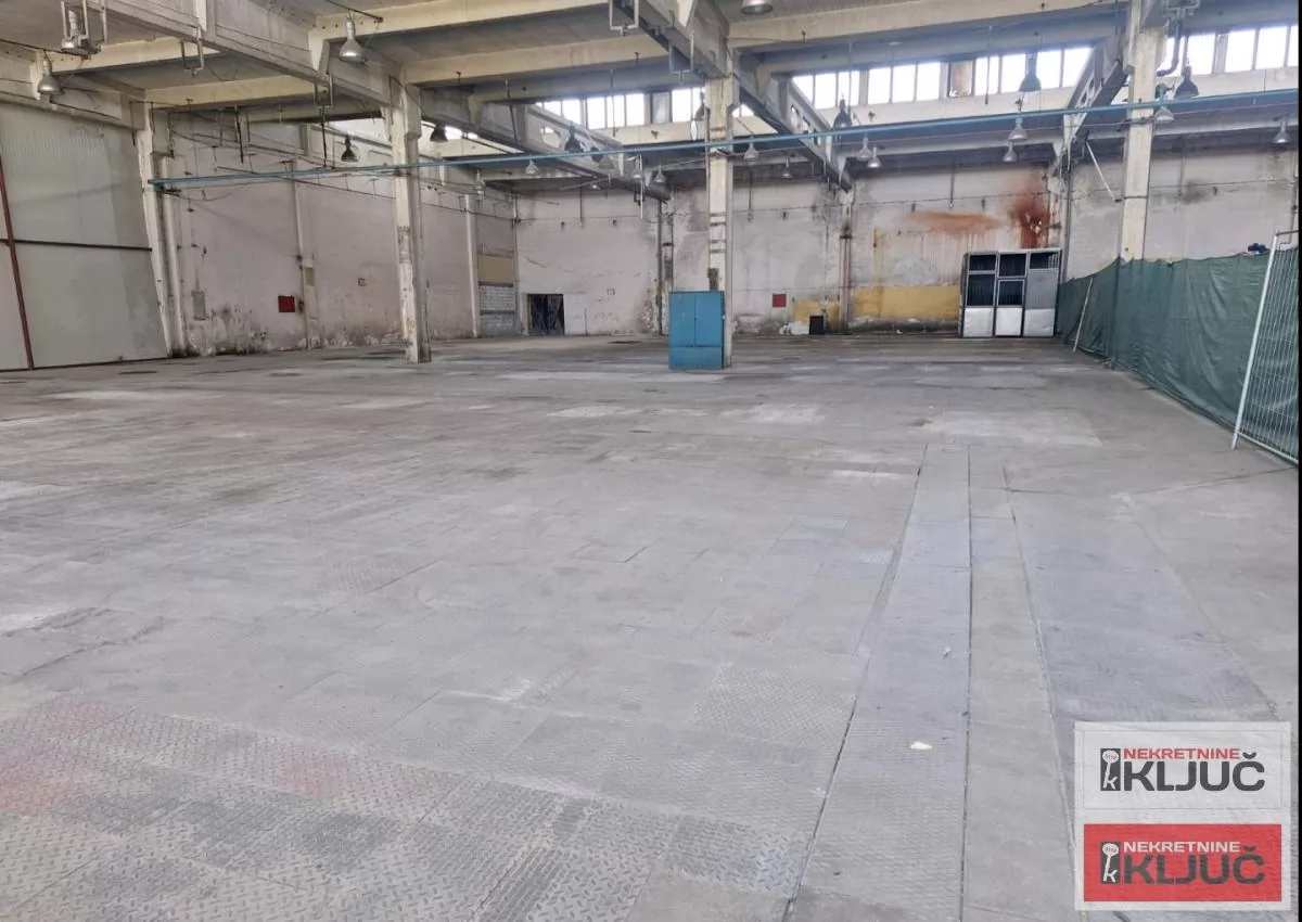 INDUSTRIJSKA ZONA IZDAJE SE VIŠENAMENSKA HALA 3