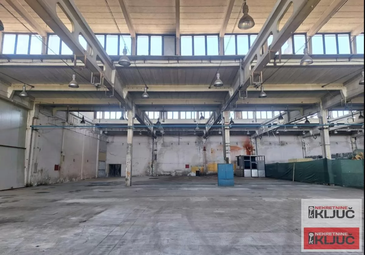 INDUSTRIJSKA ZONA IZDAJE SE VIŠENAMENSKA HALA 4