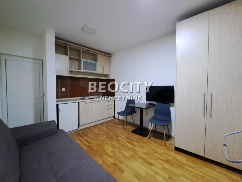Jednosoban stan, 20 m2, Južni bulevar ID: 132859 1