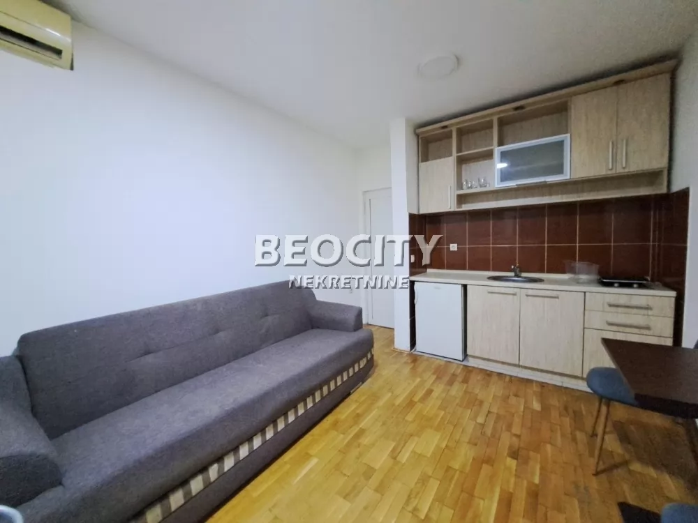 Jednosoban stan, 20 m2, Južni bulevar ID: 132859 4