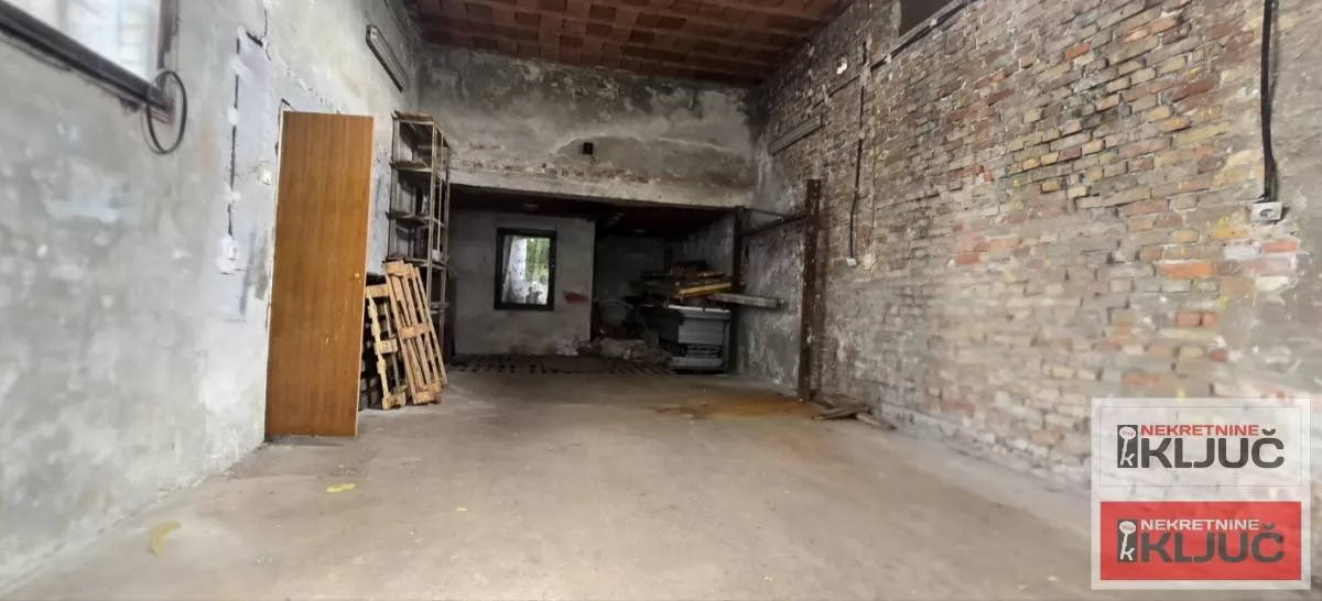 KLISA IZDAJU SE POSLOVNI PROSTORI 11