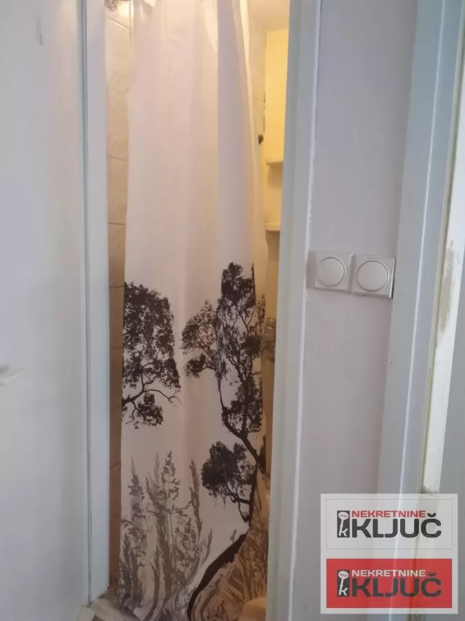 NOVO NASELJE IZDAJE SE JEDNOSOBAN NAMEŠTEN STAN 11