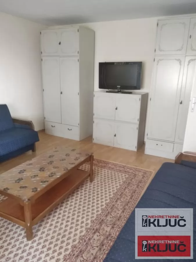 NOVO NASELJE IZDAJE SE JEDNOSOBAN NAMEŠTEN STAN 3