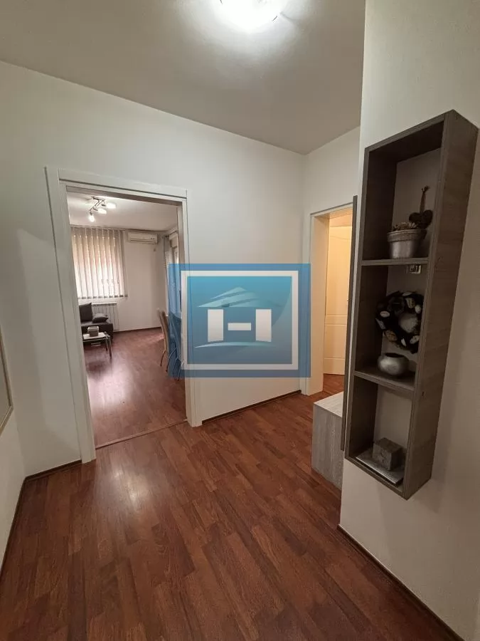 Stan koji osvaja izgledom, a zadržava funkcionalnošću – centar grada, 56m² 8