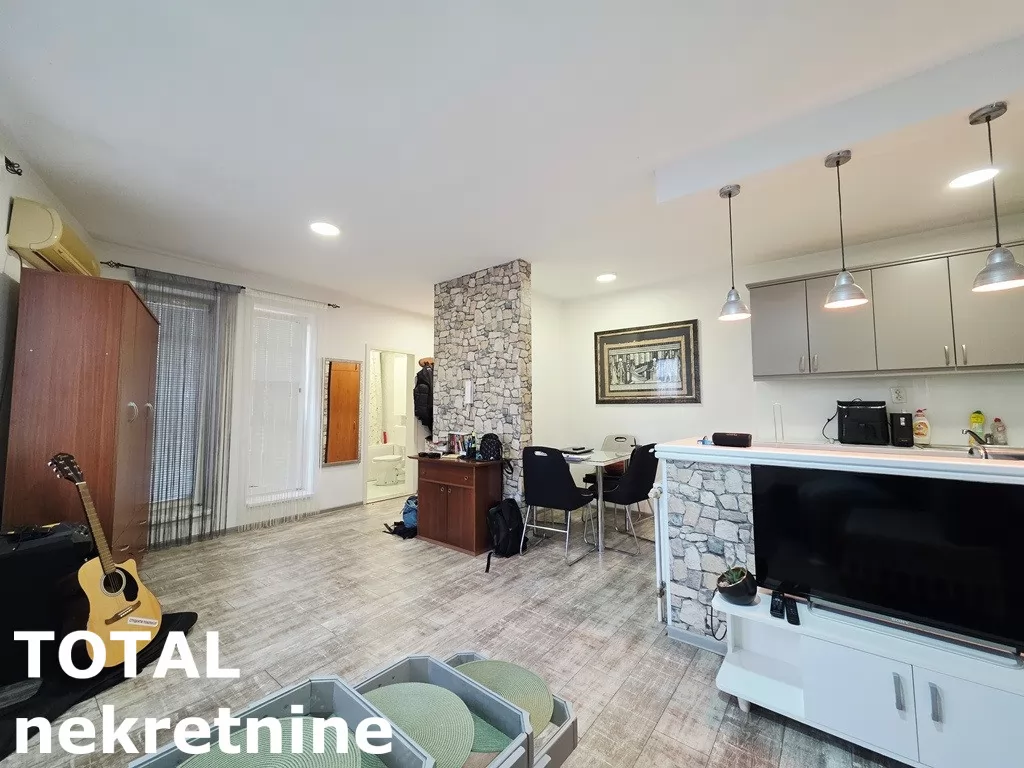 Stan,NOVI SAD,CENTAR,kv: 42.00, € 132300, ID: 1102711 4