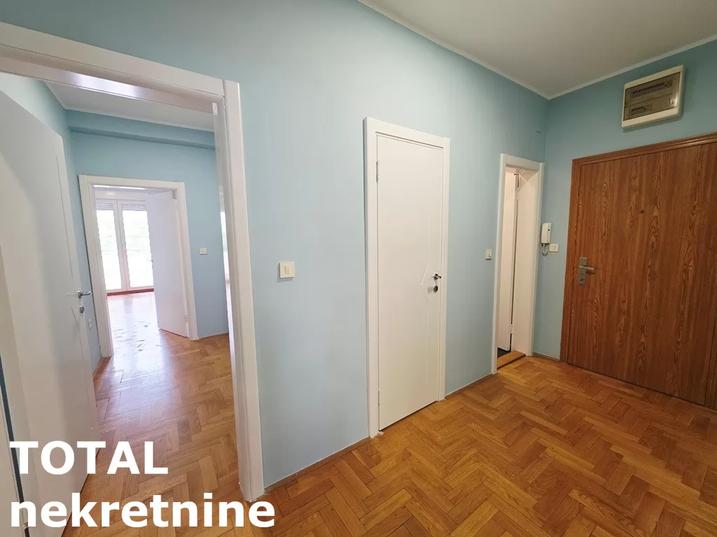 Stan,NOVI SAD,CENTAR,kv: 78.00, € 250000, ID: 1101838 16
