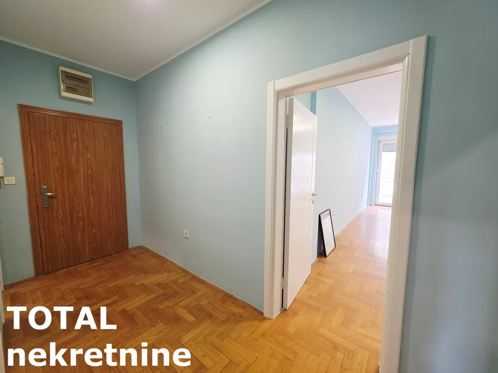 Stan,NOVI SAD,CENTAR,kv: 78.00, € 250000, ID: 1101838 17