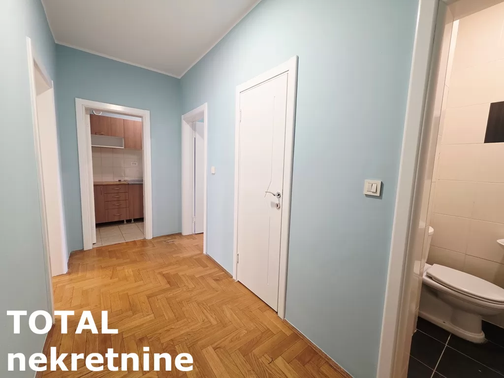 Stan,NOVI SAD,CENTAR,kv: 78.00, € 250000, ID: 1101838 18