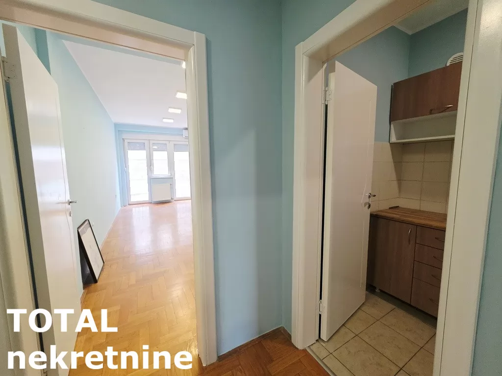 Stan,NOVI SAD,CENTAR,kv: 78.00, € 250000, ID: 1101838 6