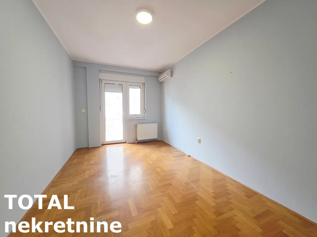 Stan,NOVI SAD,CENTAR,kv: 78.00, € 250000, ID: 1101838 7