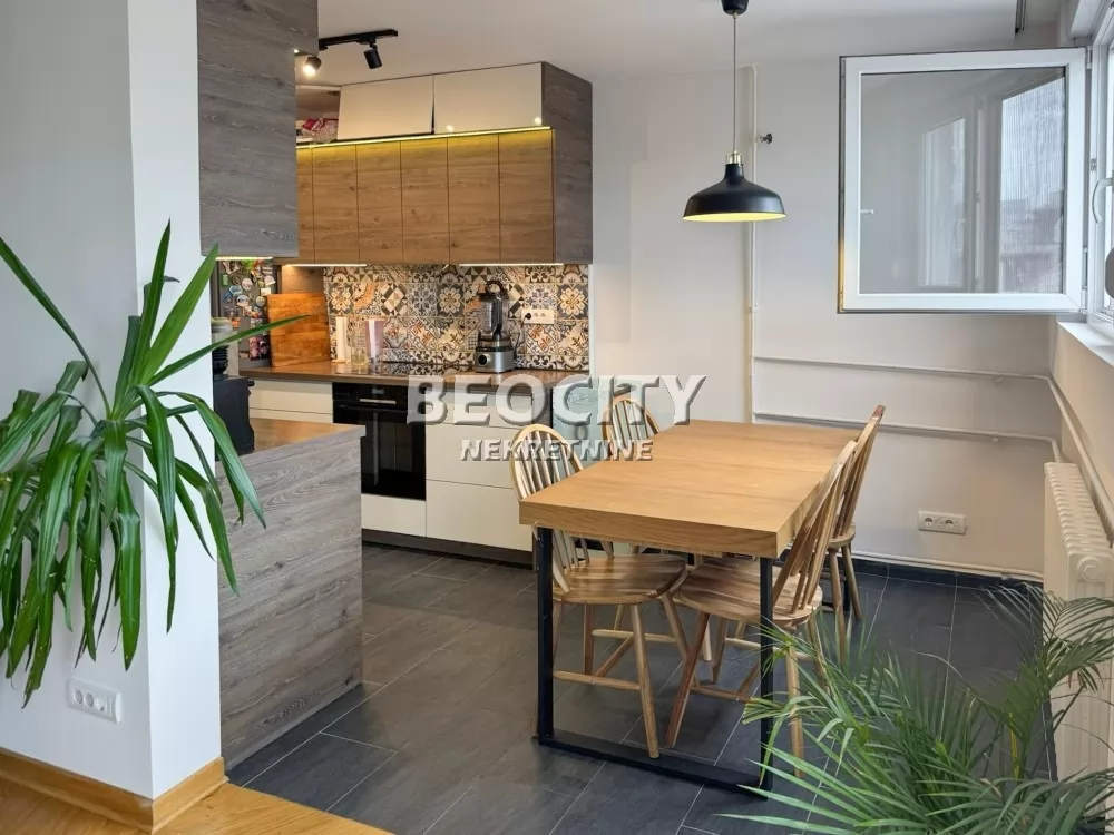 Trosoban stan, 75 m2, Vračar ID: 132881 1